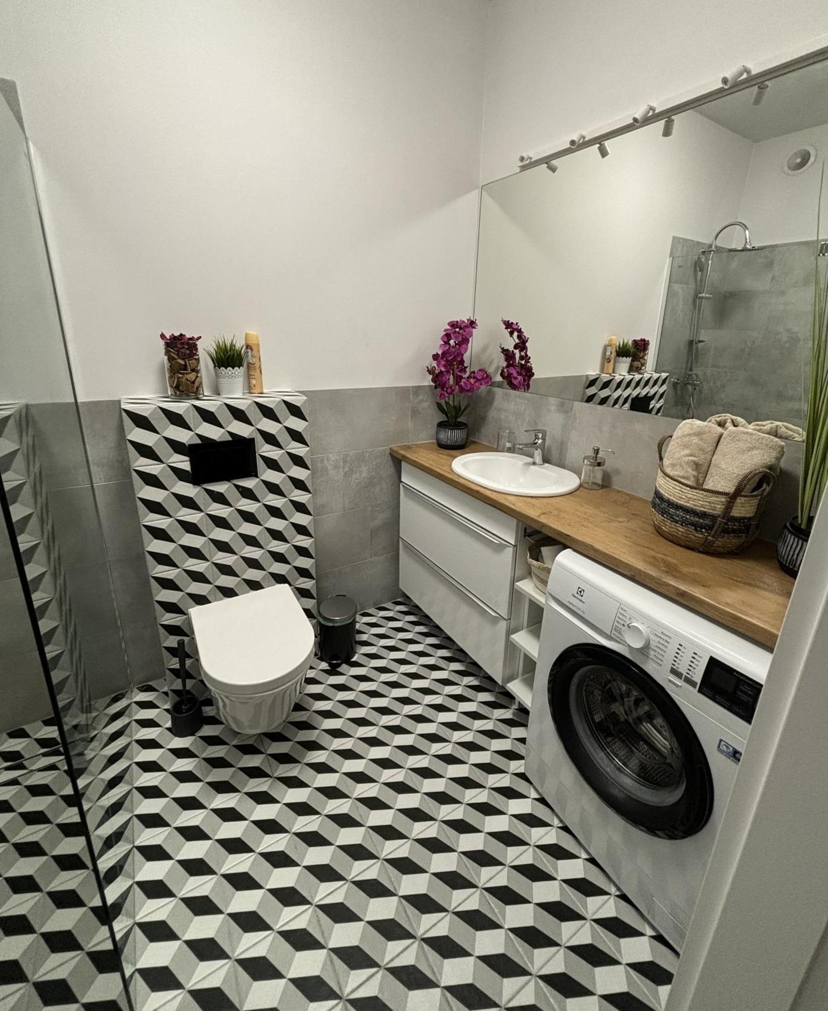 Garbary Old Town Lux Apartment 106, Self Check-In 24H, Free Parking Poznan Dış mekan fotoğraf